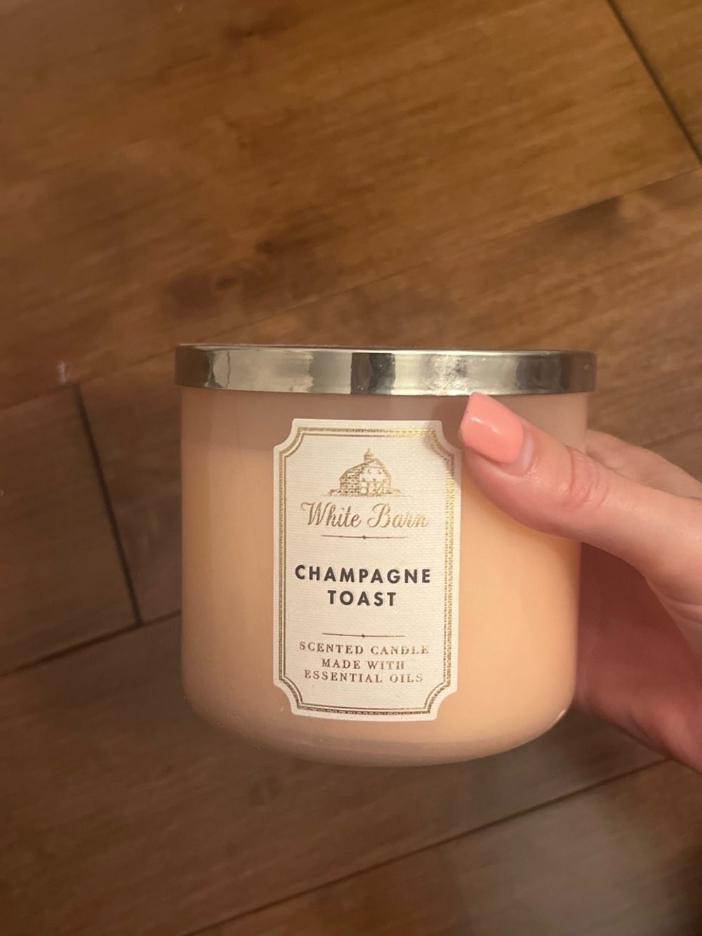 White Barn Champagne Toast Jar Candle in Peachy Cream